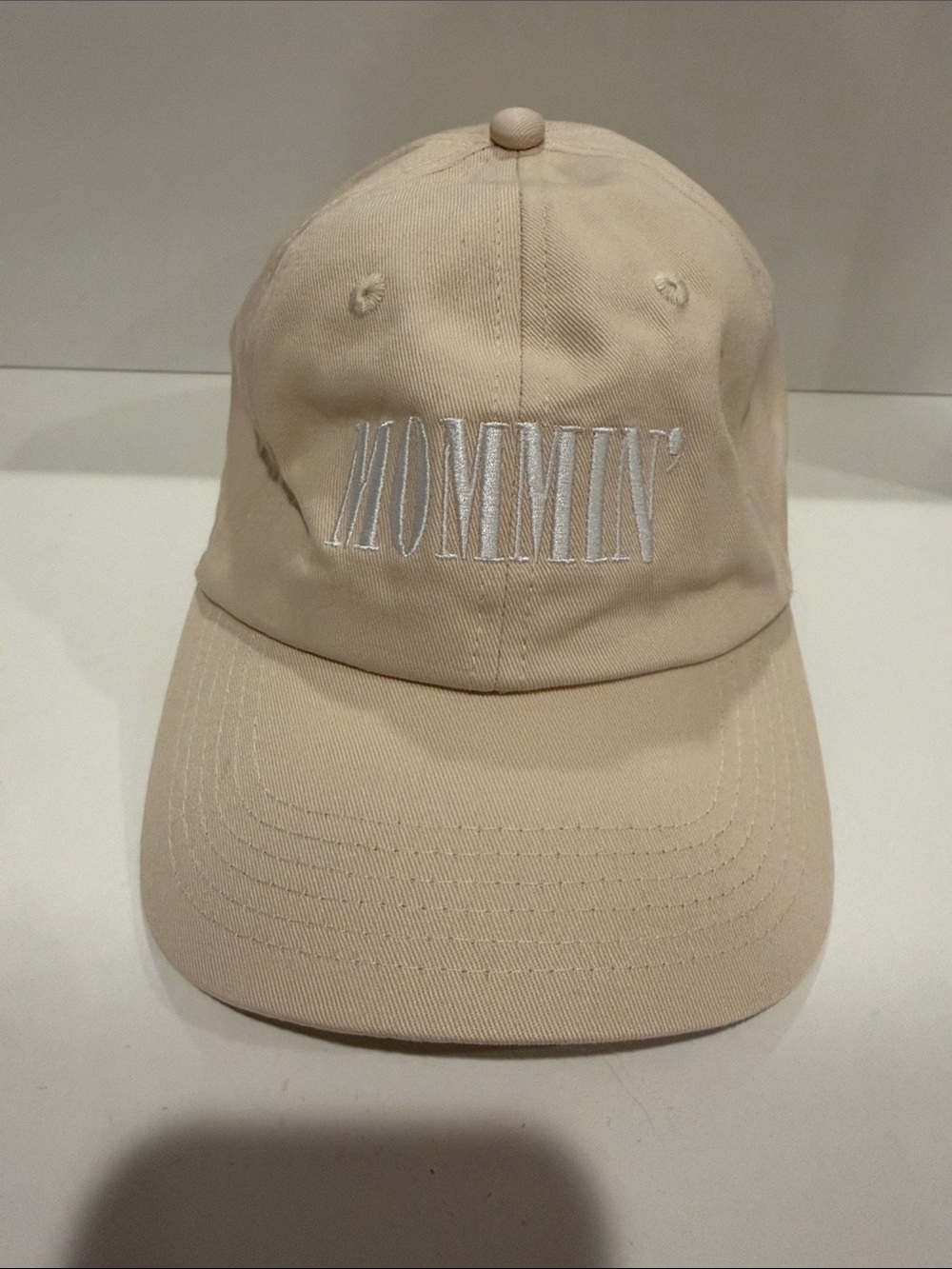 Beige Baseball Cap with White 'MOMMIN'' Embroidery